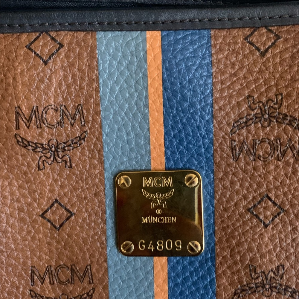Authentic Mcm Shoulder Bag - Picture 2 of 13
